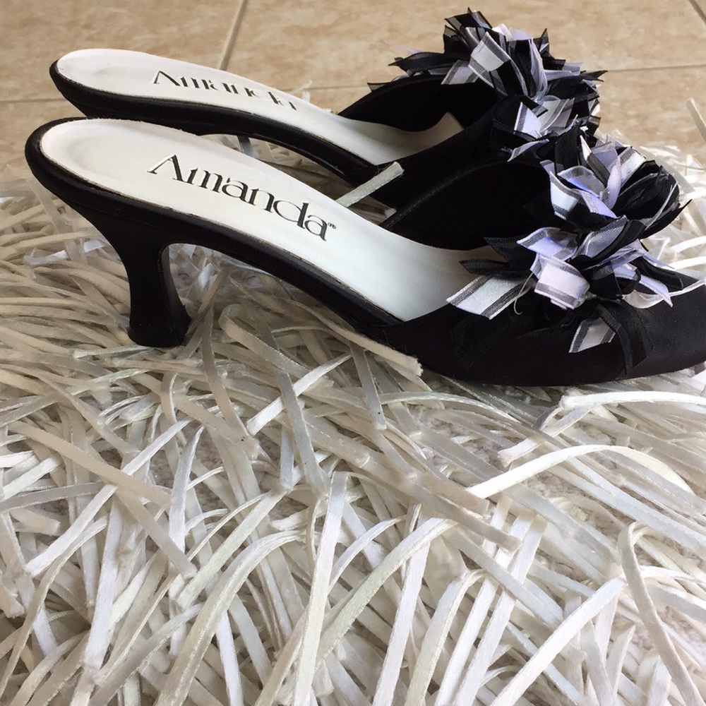 Amanda Slip in Heels with ribbon design - Picture 6 of 6